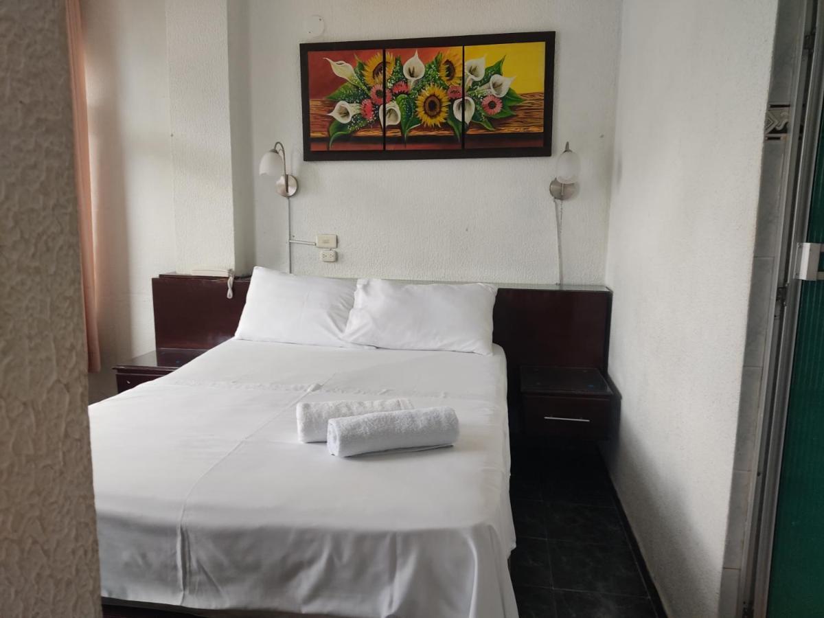 מלגאר Hotel Villa Del Rosario Nuevo מראה חיצוני תמונה